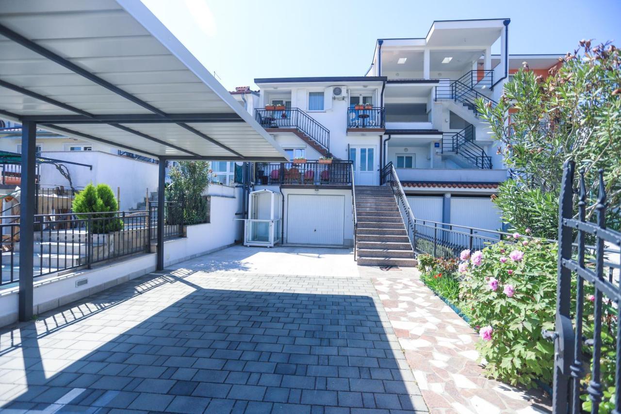Apartment Ivica Porec Esterno foto