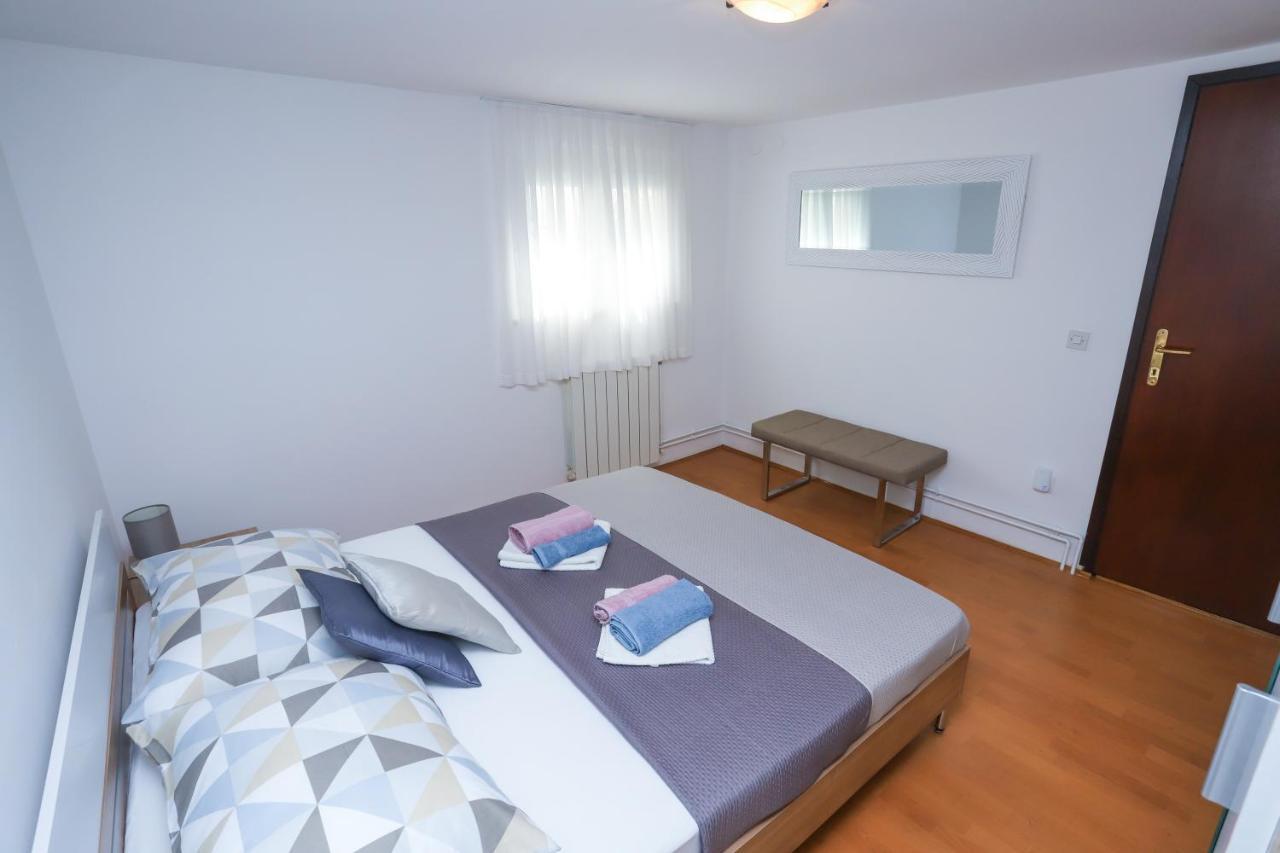 Apartment Ivica Porec Esterno foto